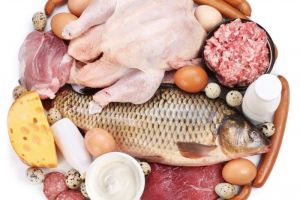 Cần lưu ý gì khi bảo quản thịt, cá trong tủ lạnh?